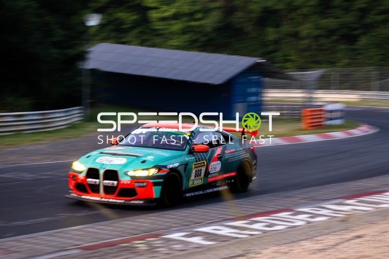 BMW M4 GT4 EVO auf der Nordschleife