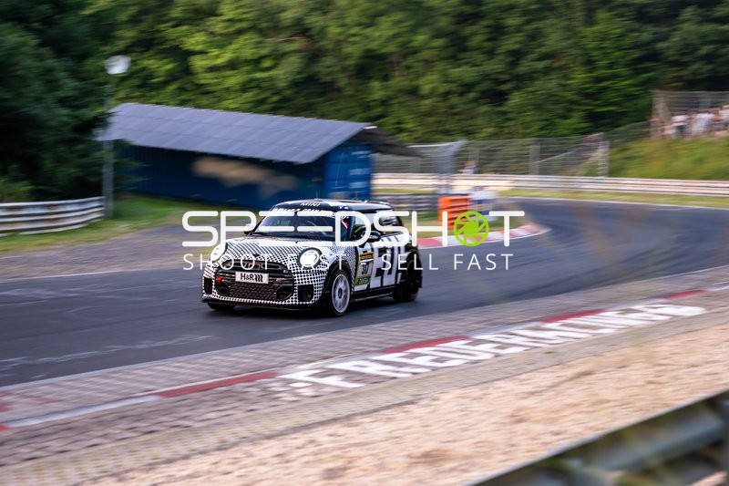 Rennfahrzeug auf der Nordschleife