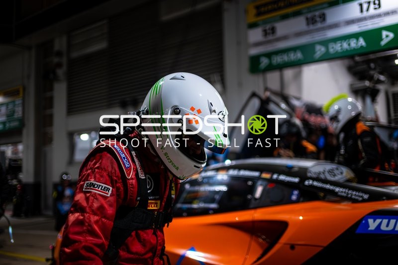 Mechaniker in der Boxengasse