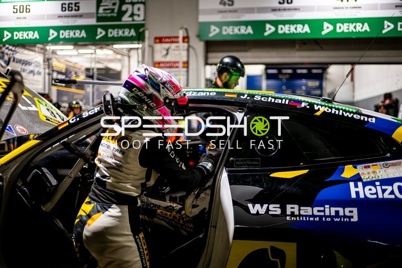 Boxenstopp am Nürburgring