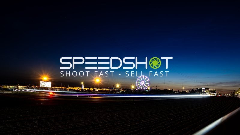 Lichtspuren bei Nacht