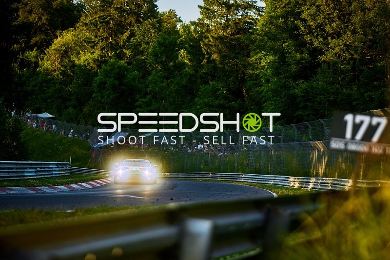 Rennfahrzeug auf der Nordschleife