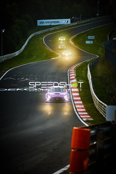 Rennfahrzeuge auf der Nordschleife