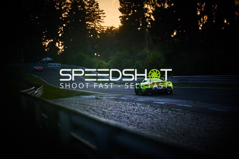 Rennfahrzeug auf der Nordschleife