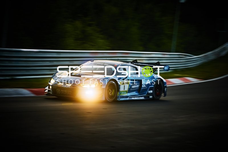 Fahrzeug Scherer Sport PHX (1): Christopher Haase (1; Scherer Sport PHX), Luca Ludwig (1; Scherer Sport PHX), Markus Winkelhock (1; Scherer Sport PHX) auf der Rennstrecke