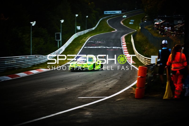 Rennfahrzeug auf der Nordschleife