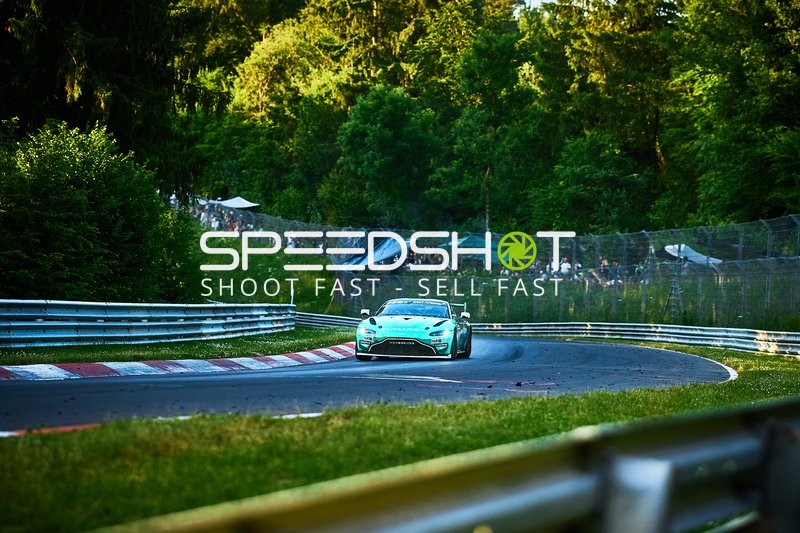 Rennfahrzeug auf der Nordschleife