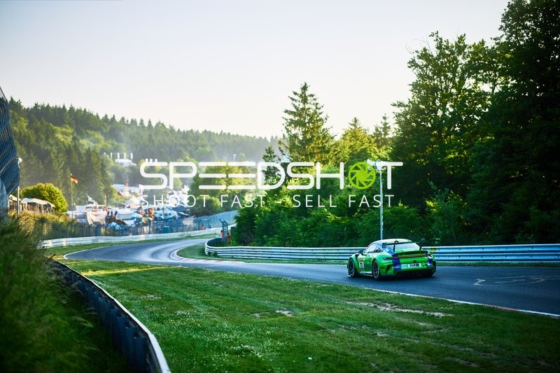 Rennfahrzeug auf der Nordschleife