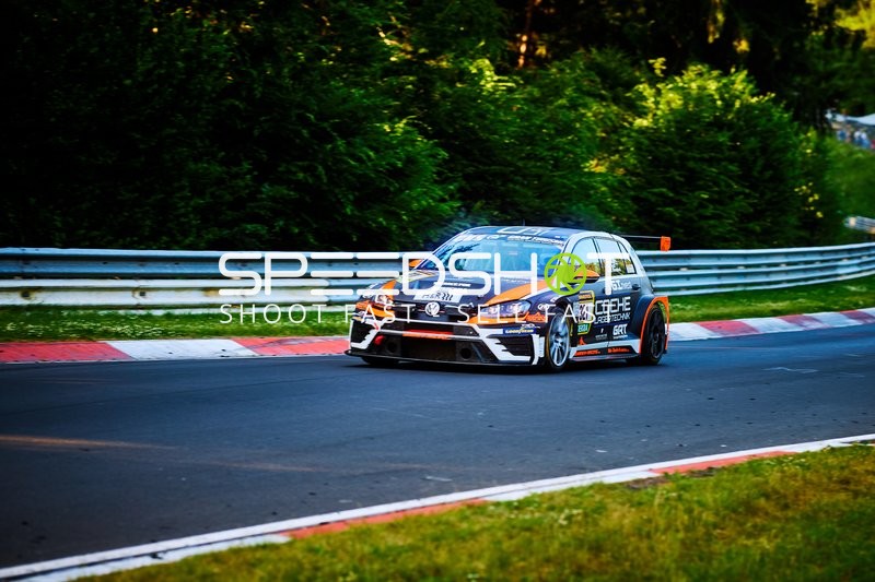 Rennfahrzeug auf der Nordschleife