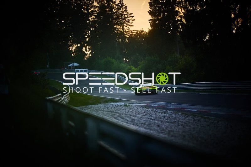 Rennfahrzeug auf der Nordschleife