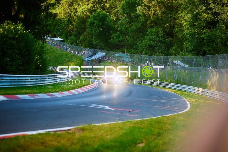 Rennfahrzeug auf der Nordschleife