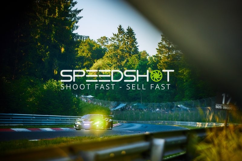 Rennfahrzeug auf der Nordschleife