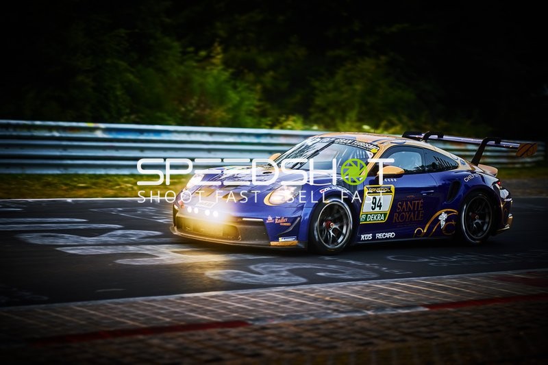 Porsche 911 GT3 Cup (992) auf der Rennstrecke