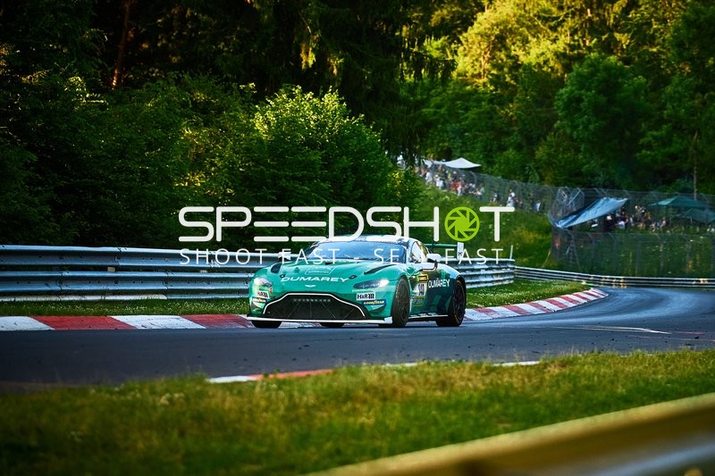 Rennfahrzeug auf der Nordschleife