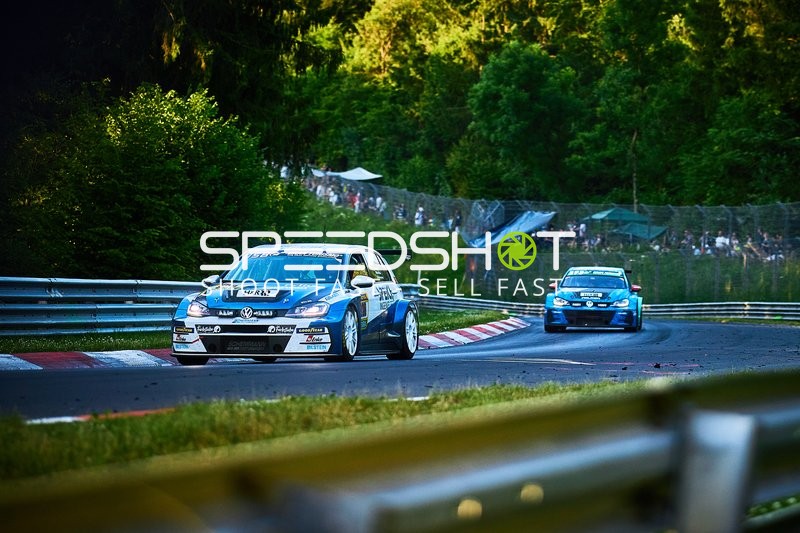 Volkswagen Rennfahrzeuge auf der Nordschleife