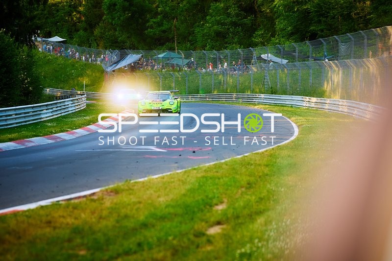 Rennfahrzeug auf der Nordschleife