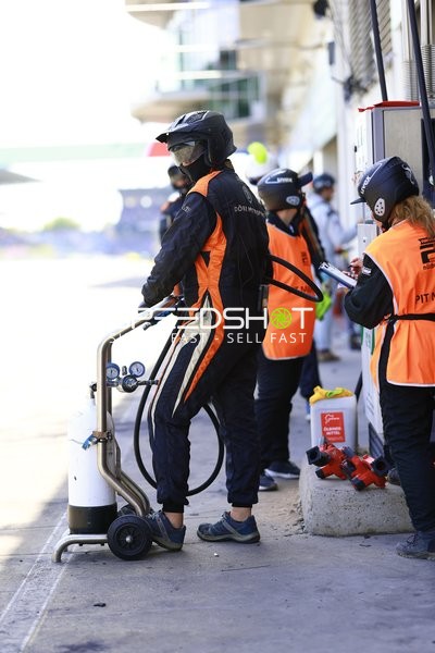 Dörr Motorsport bedient Ausrüstung