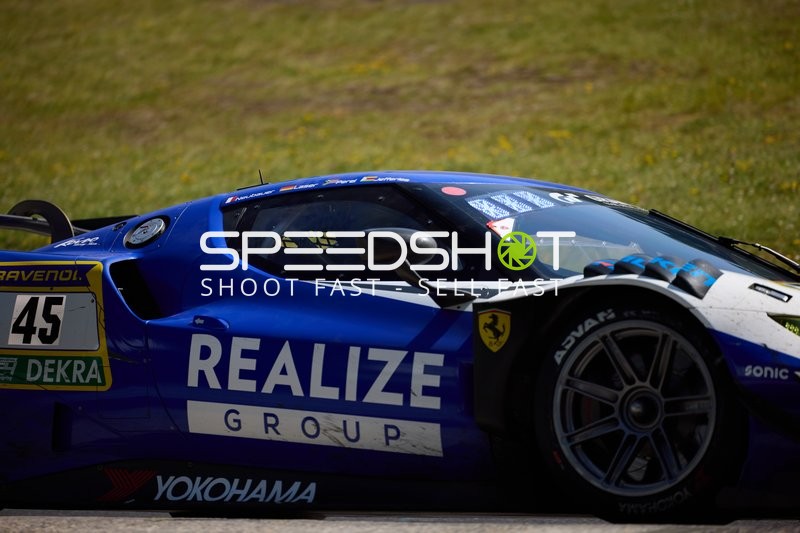 David Perel (45, REALIZE KONDO RACING with Rinaldi) auf der Strecke