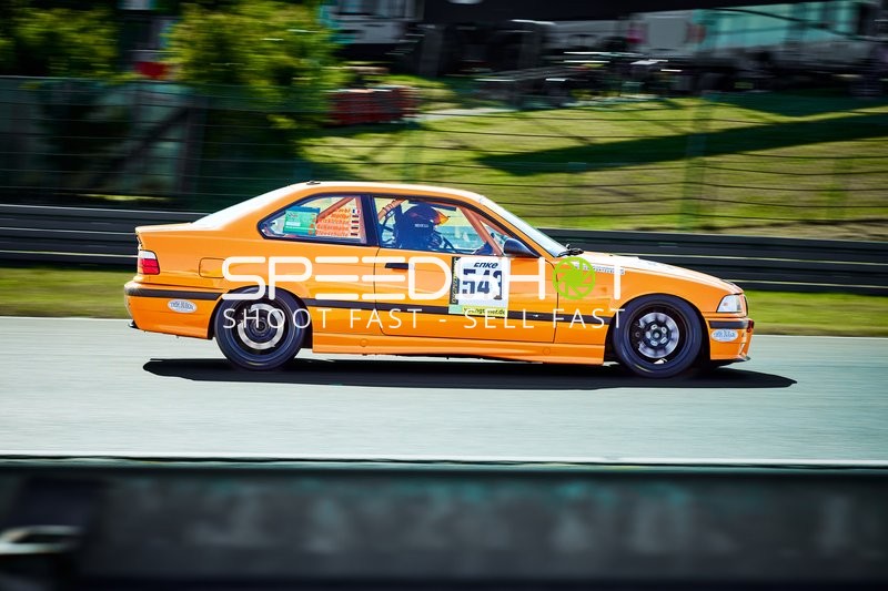 Rennfahrzeug auf der Nordschleife