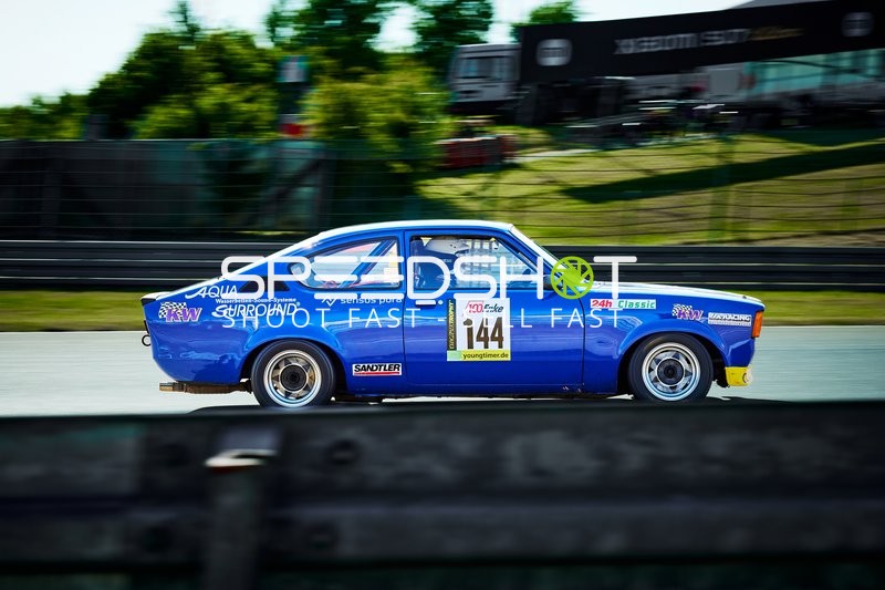 Rennfahrzeug auf der Nordschleife