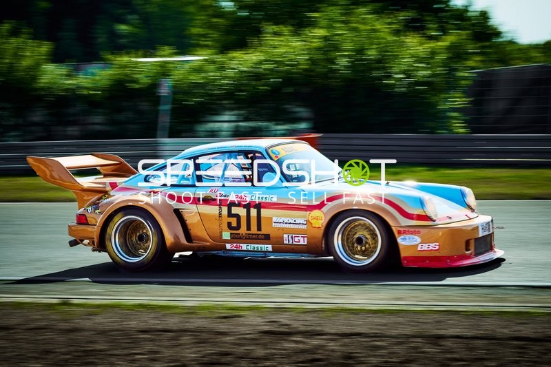 Rennfahrzeug auf der Nordschleife