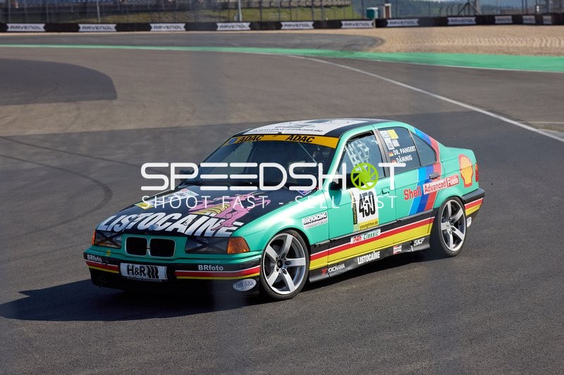 Fahrzeug 450 auf Strecke