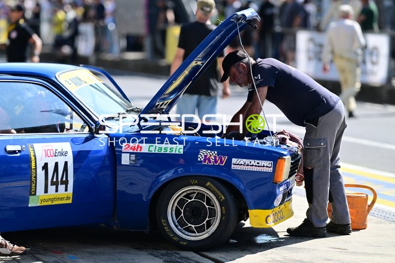 Mechaniker in der Boxengasse