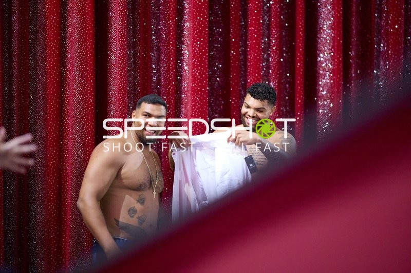 Ringside-Zone Face-Off