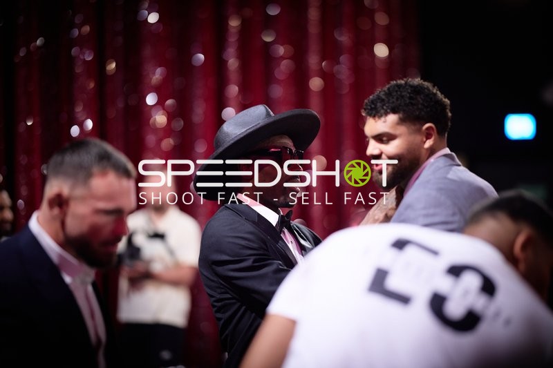 Ringside-Zone Face-Off