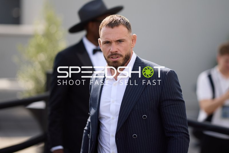 Ringside-Zone Face-Off