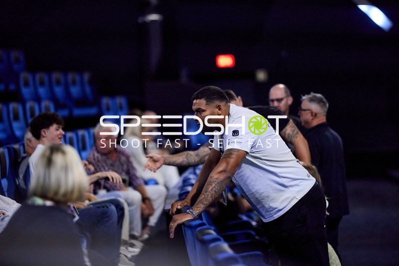 Ringside-Zone Face-Off Pressekonferenz