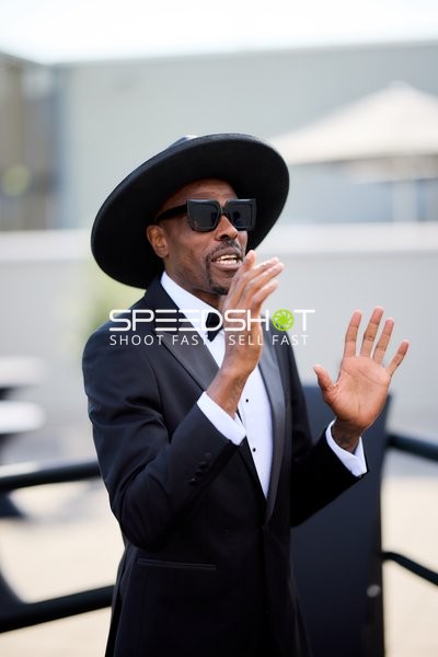 Ringside-Zone Face-Off