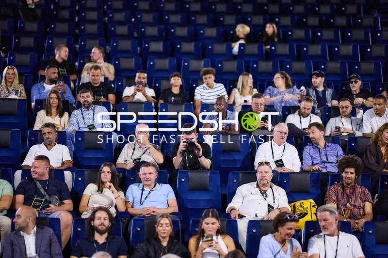 Publikum bei Ringside-Zone Face-Off