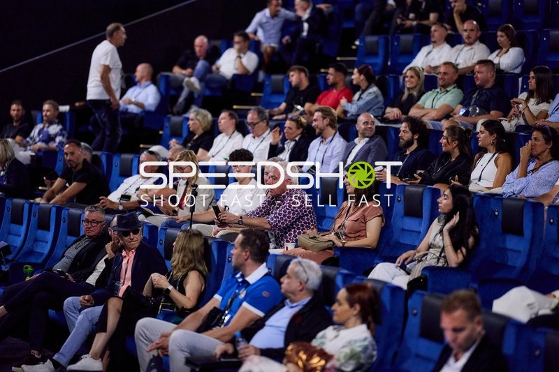 Publikum bei Ringside-Zone Face-Off