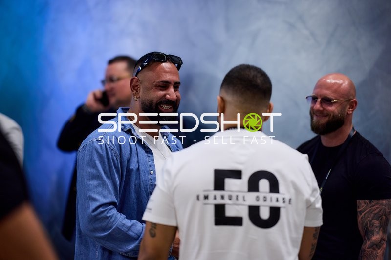 Ringside-Zone Face-Off in Heidelberg