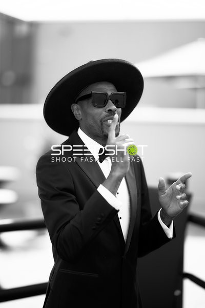 Ringside-Zone Face-Off