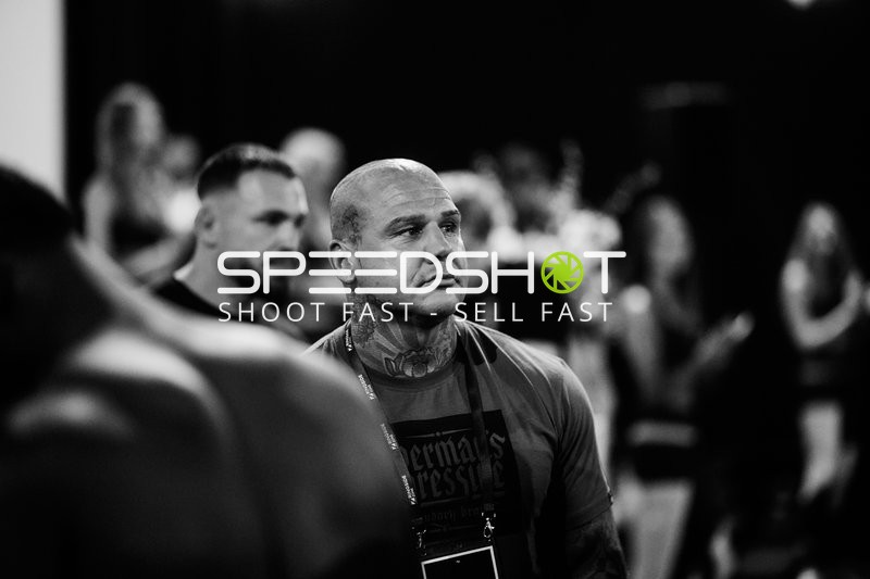 Ringside-Zone Face-Off in Heidelberg