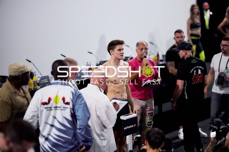 Ringside-Zone Face-Off Pressekonferenz