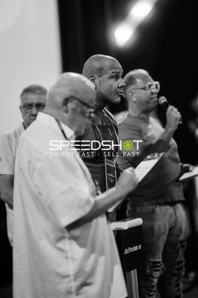 Ringside-Zone Face-Off