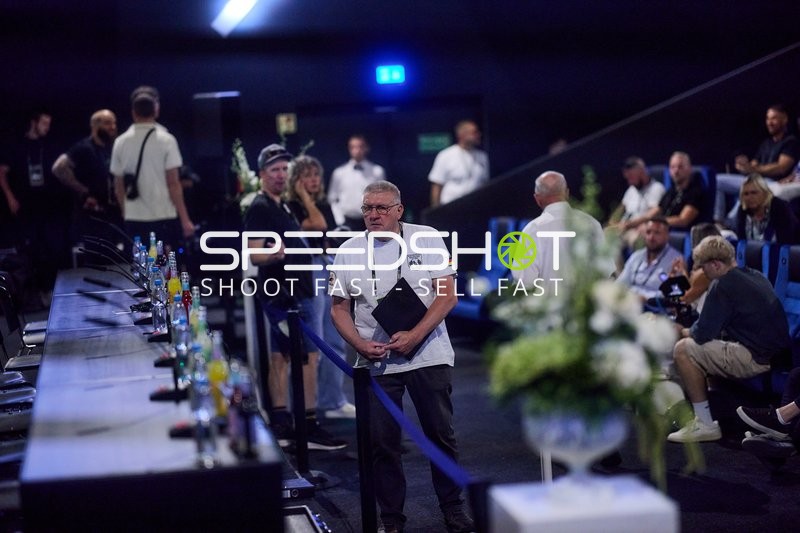 Ringside-Zone Face-Off Pressekonferenz