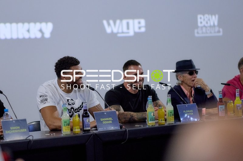 Ringside-Zone Face-Off