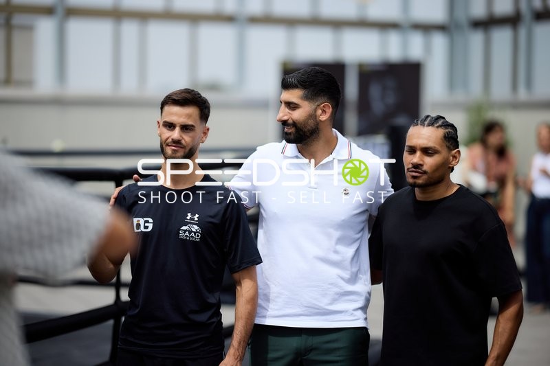 Ringside-Zone Face-Off