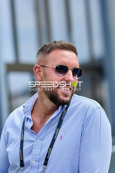 Ringside-Zone Face-Off in Heidelberg