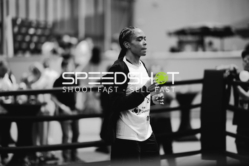 Ringside-Zone Face-Off