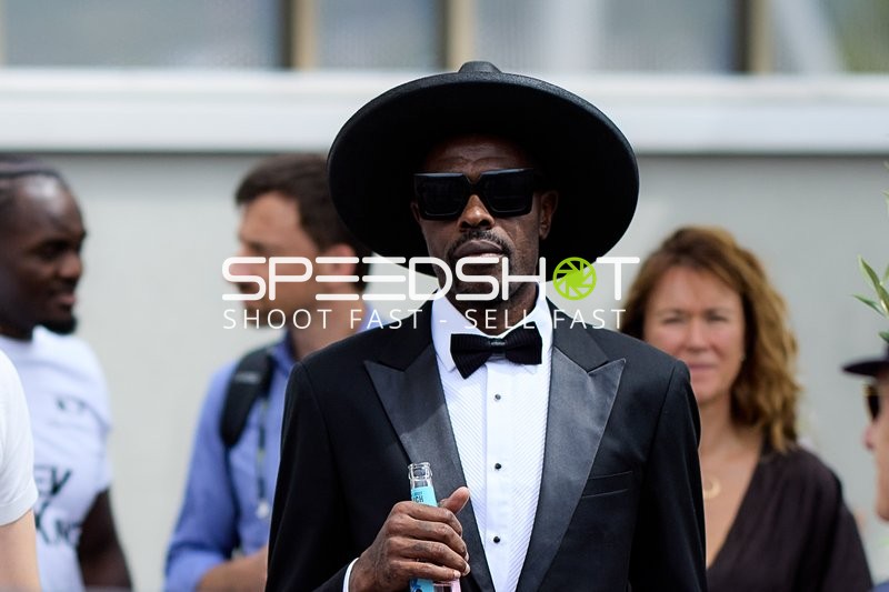 Ringside-Zone Face-Off