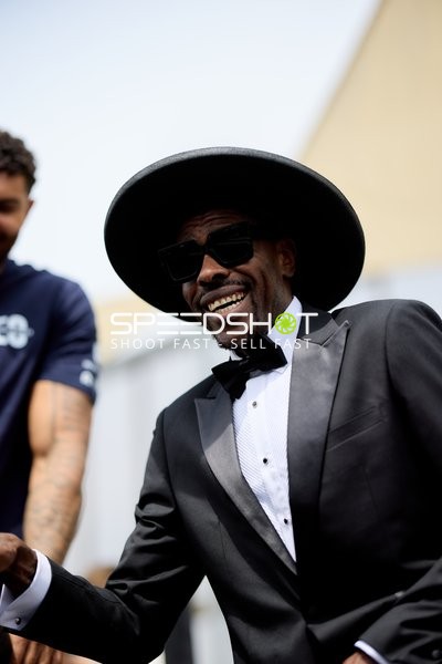 Ringside-Zone Face-Off