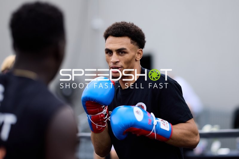 Ringside-Zone Face-Off