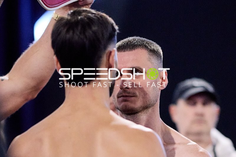 Ringside-Zone Face-Off