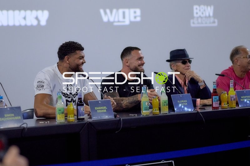 Ringside-Zone Face-Off Pressekonferenz