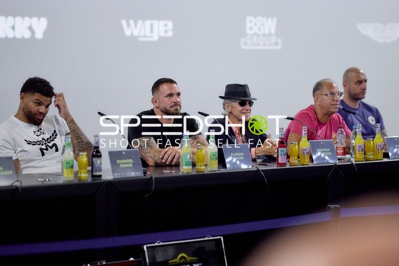 Ringside-Zone Face-Off Pressekonferenz